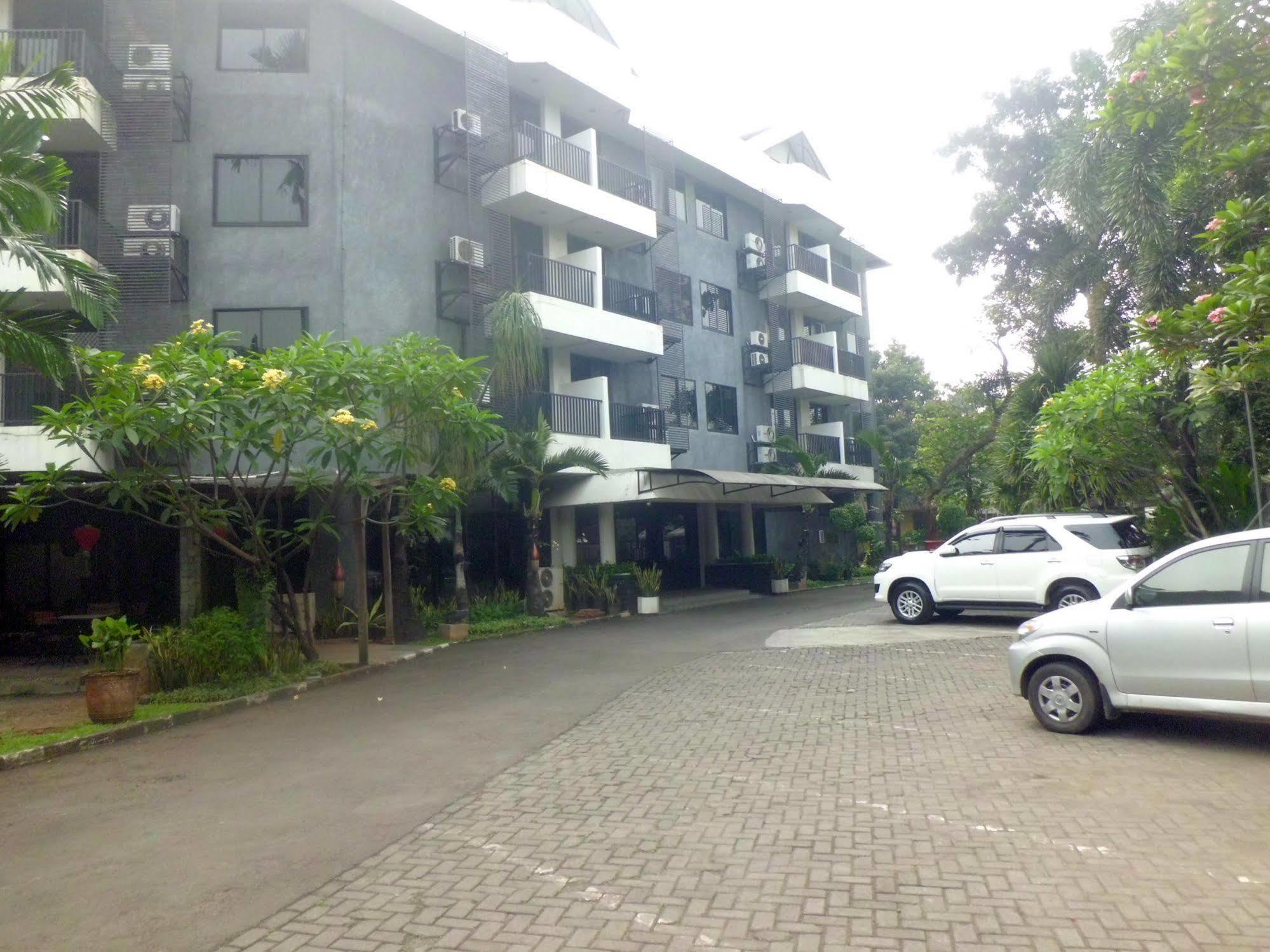 Shinju Apartments Cilandak South Tangerang Exterior photo